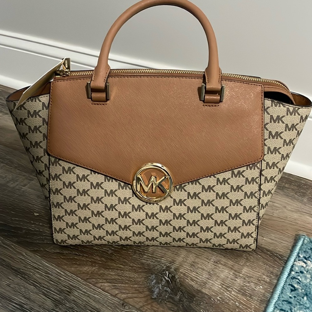 Michael Kors Purse